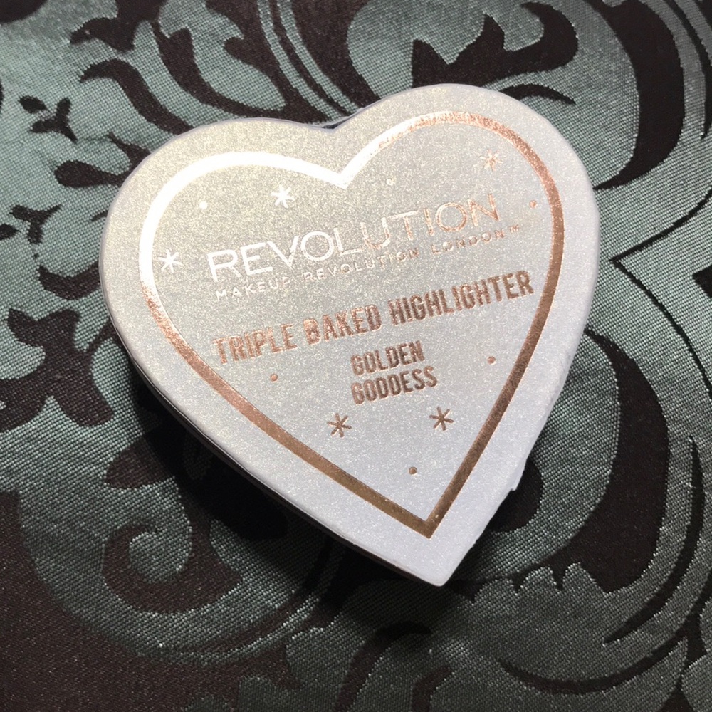Revolution Highlighter